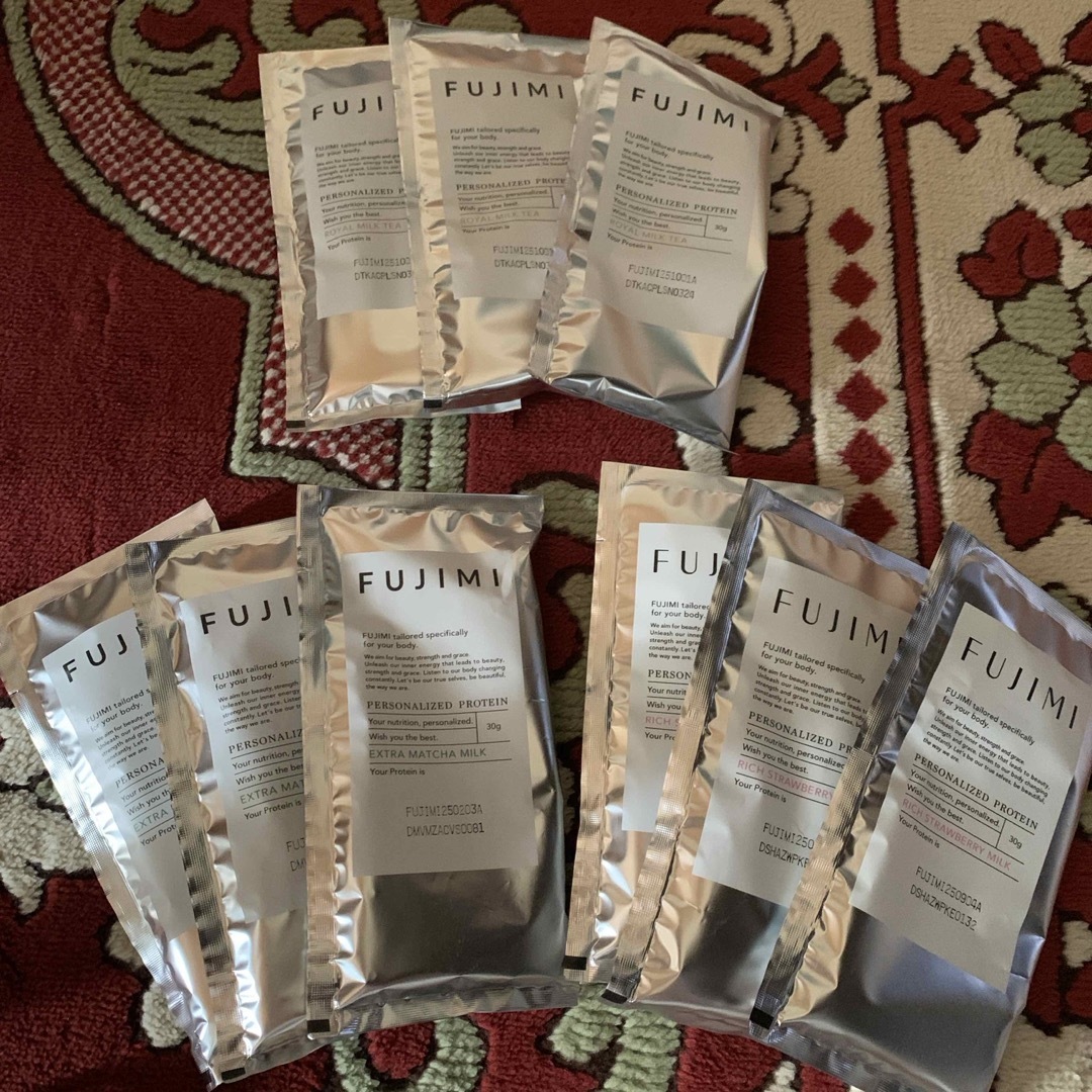 FUJIMI(フジミモケイ)のFUJIMI プロテイン　3種類各3袋計9袋 コスメ/美容のダイエット(エクササイズ用品)の商品写真