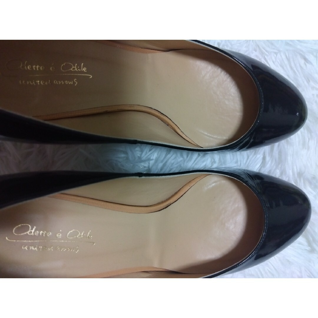 Odette e Odile(オデットエオディール)のオデットエオディール ユナイテッドアローズ 黒 エナメル パンプス 23.5 レディースの靴/シューズ(ハイヒール/パンプス)の商品写真
