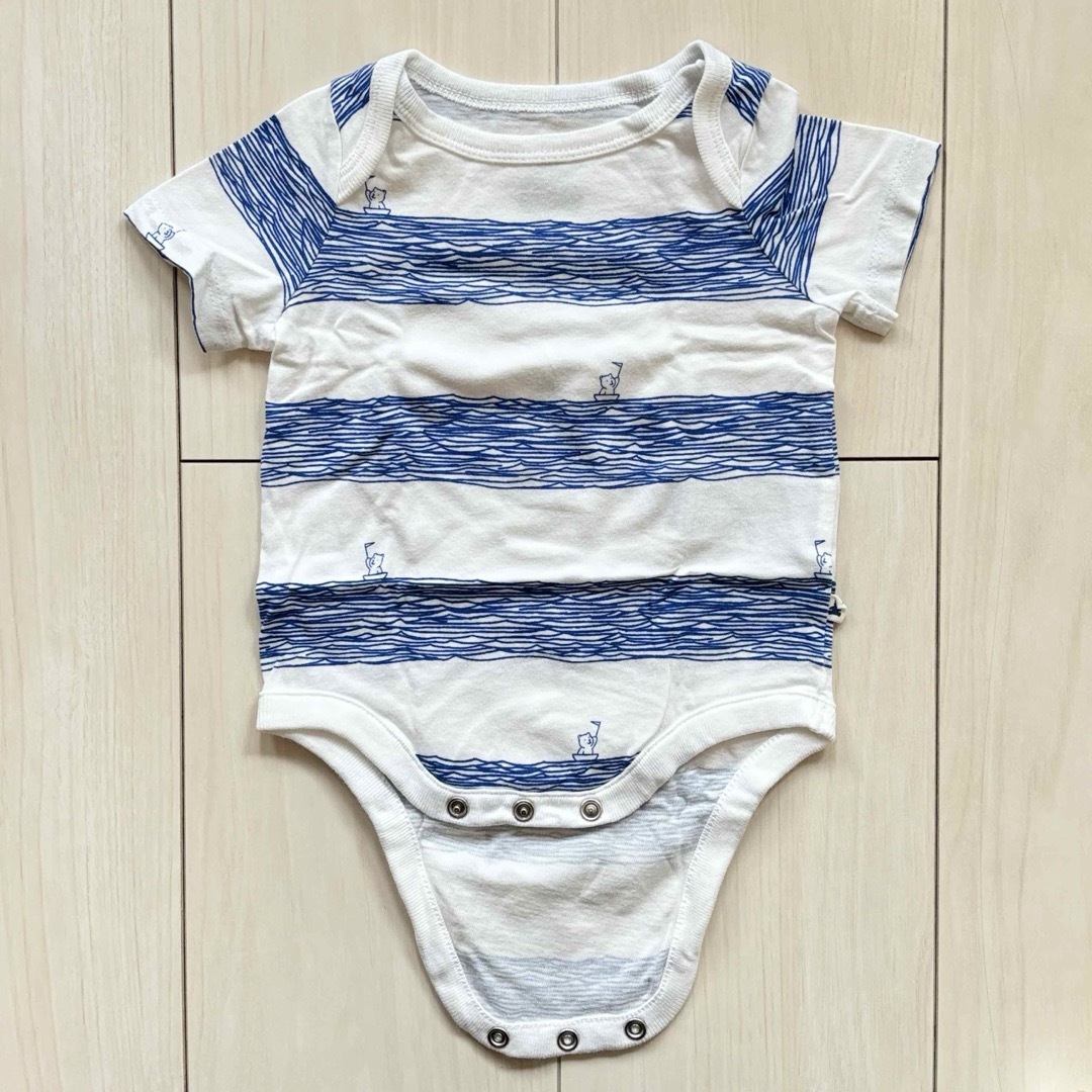 babyGAP(ベビーギャップ)の美品！4枚セット！babyGap 半袖ボディスーツ ブラナンベア ロンパース キッズ/ベビー/マタニティのベビー服(~85cm)(カバーオール)の商品写真