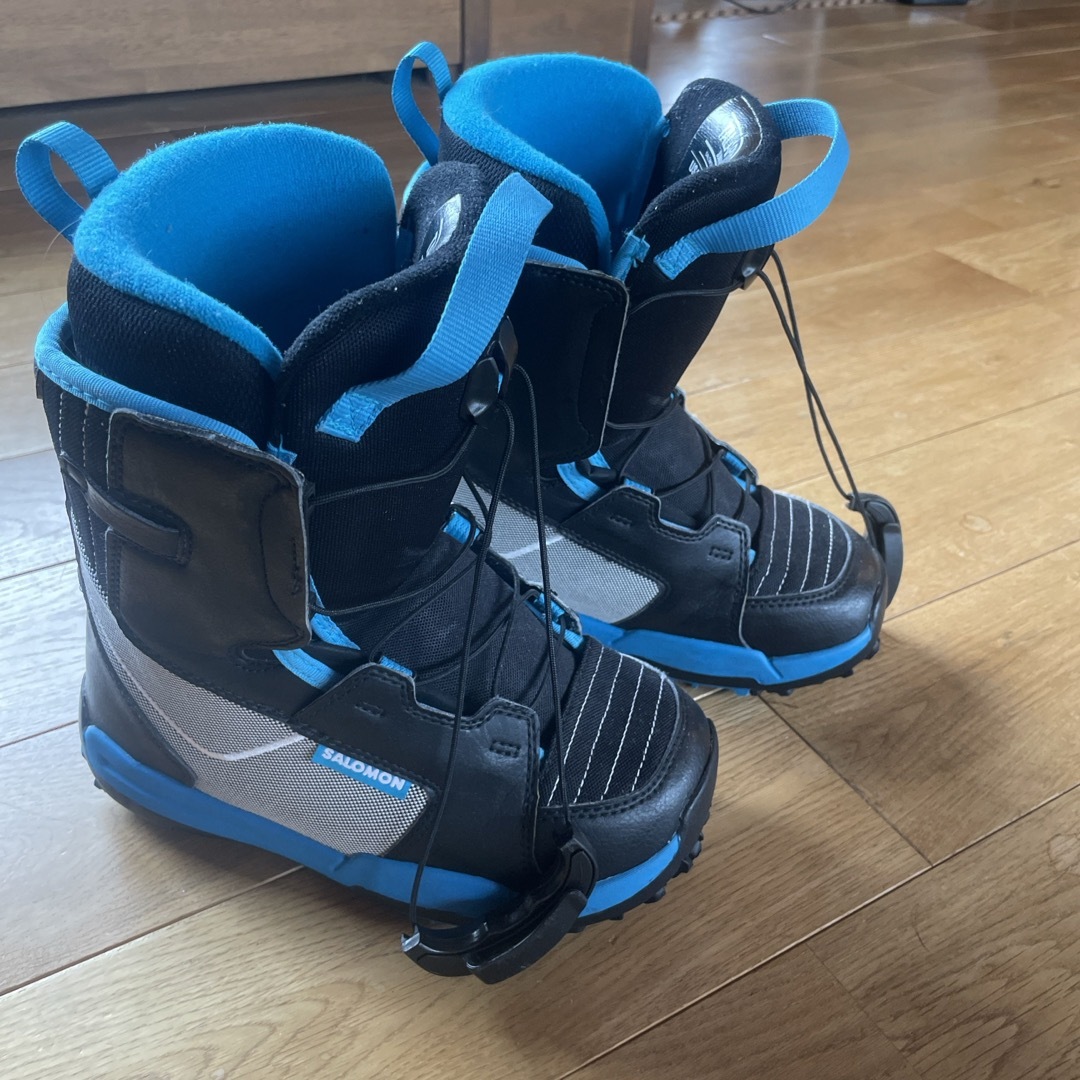 SALOMON(サロモン)のサロモンSALOMONジュニア スノーボードブーツ21cm スポーツ/アウトドアのスノーボード(ブーツ)の商品写真