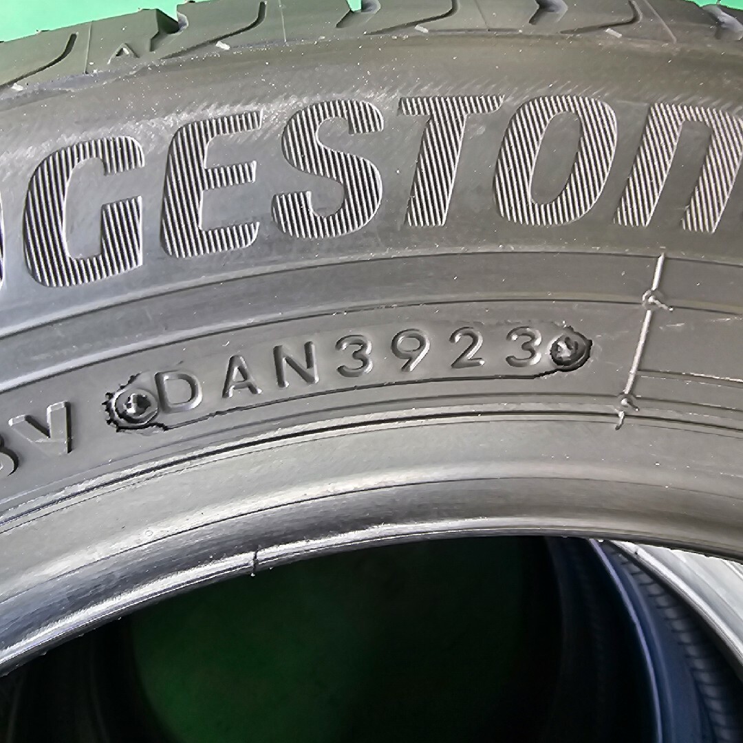 BRIDGESTONE(ブリヂストン)の155/65R14 75H ブリヂストン NEWNO 4本1セット 自動車/バイクの自動車(タイヤ)の商品写真