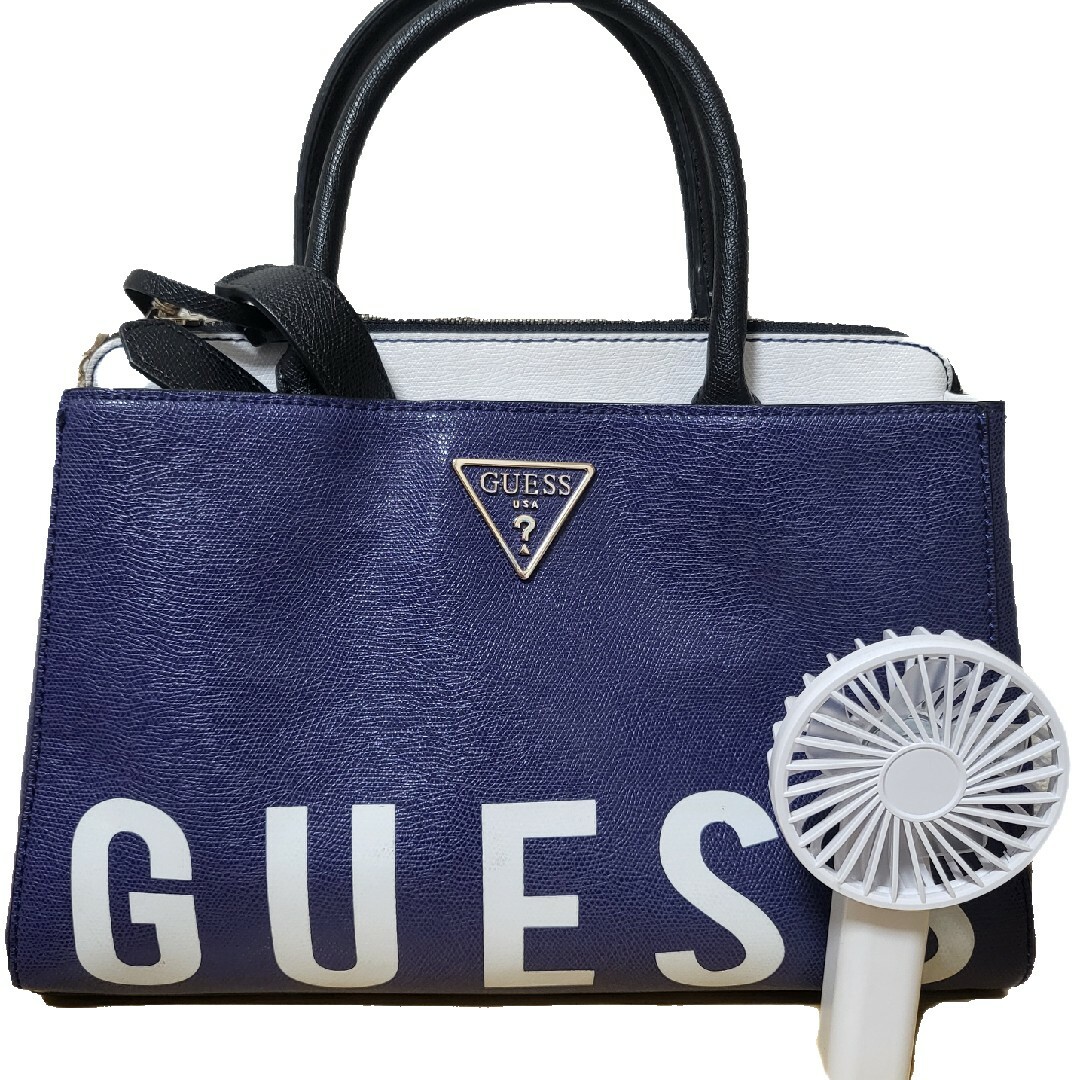 GUESS(ゲス)のGUESS　ショルダーバッグ レディースのバッグ(ショルダーバッグ)の商品写真