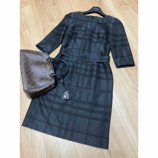 バーバリー(BURBERRY)の美品　バーバリー　ロンドン　ワンピース　チェック(ひざ丈ワンピース)