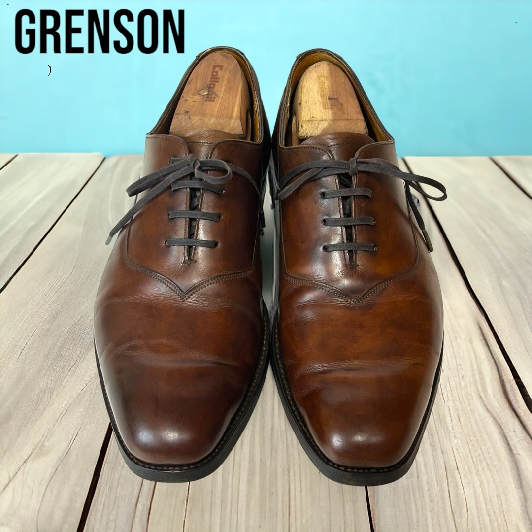 GRENSON(グレンソン)の美品　グレンソン　ホールカットシューズ　ダークブラウン　27.5cm メンズの靴/シューズ(ドレス/ビジネス)の商品写真