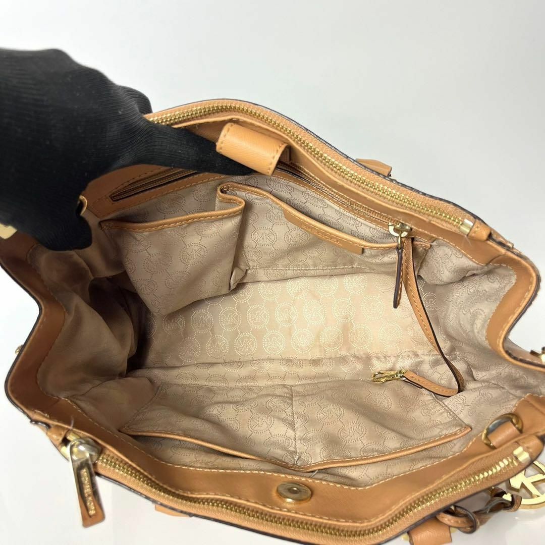 Michael Kors(マイケルコース)のマイケルコース　バイカラー　サフィアーノレザー　ブラウン　2wayハンドバッグ レディースのバッグ(ハンドバッグ)の商品写真