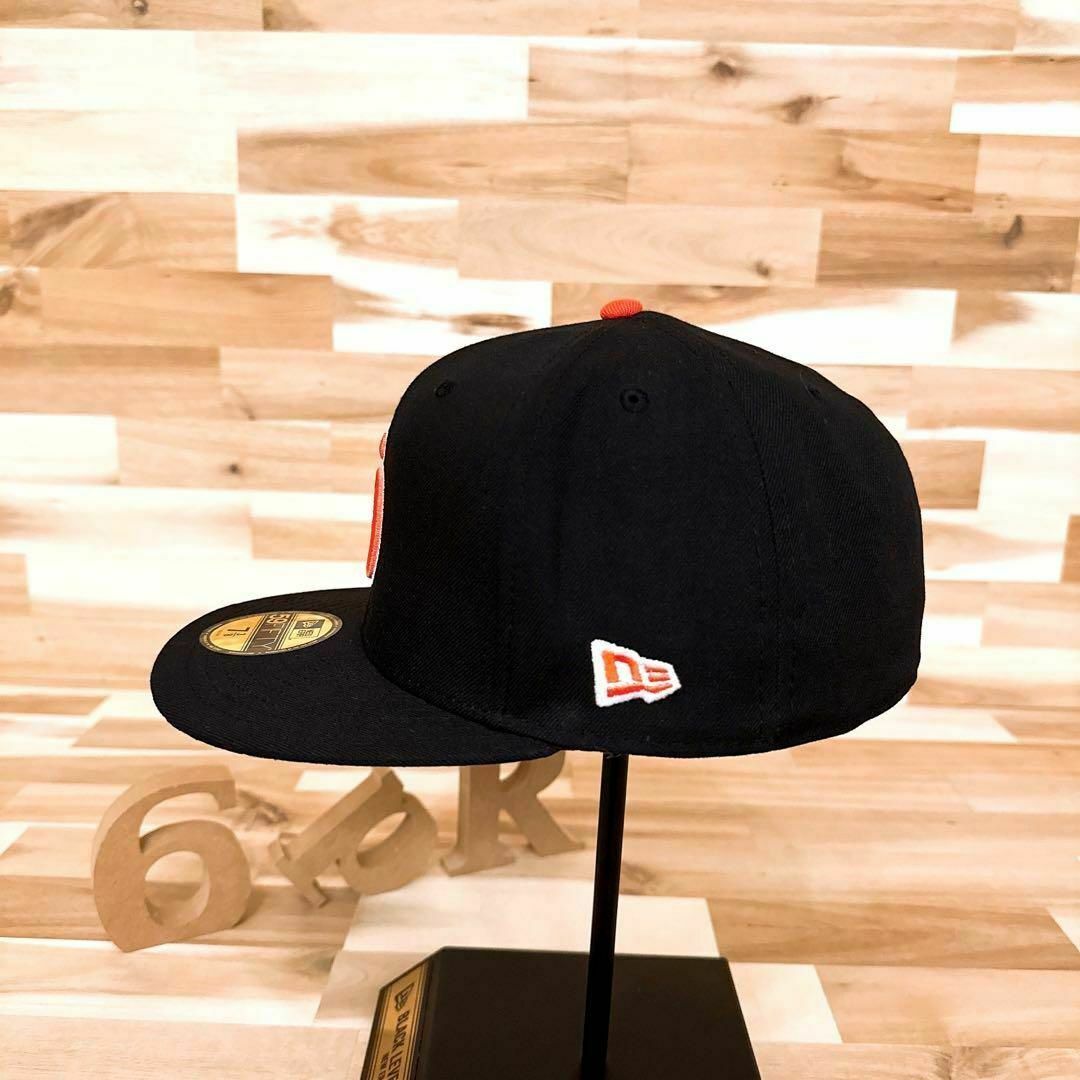 NEW ERA(ニューエラー)のレア【ニューエラ×スタンダードカリフォルニア】限定コラボ キャップ 黒×オレンジ メンズの帽子(キャップ)の商品写真