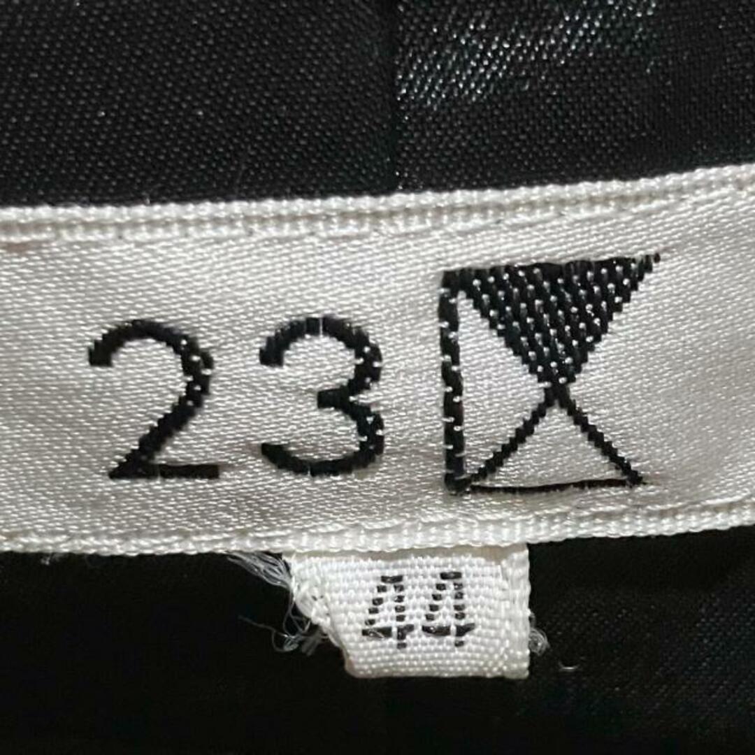 23区(ニジュウサンク)の23区(ニジュウサンク) スカートスーツ レディース美品  - ダークグレー ポリウレタン、毛 レディースのフォーマル/ドレス(スーツ)の商品写真