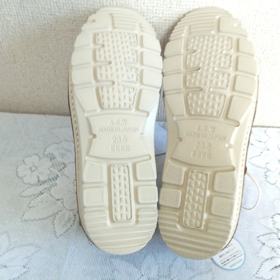 MODE KAORI(モードカオリ)のモードカオリ　スニーカー　新品未使用　サイドジッパー　レディース レディースの靴/シューズ(スニーカー)の商品写真