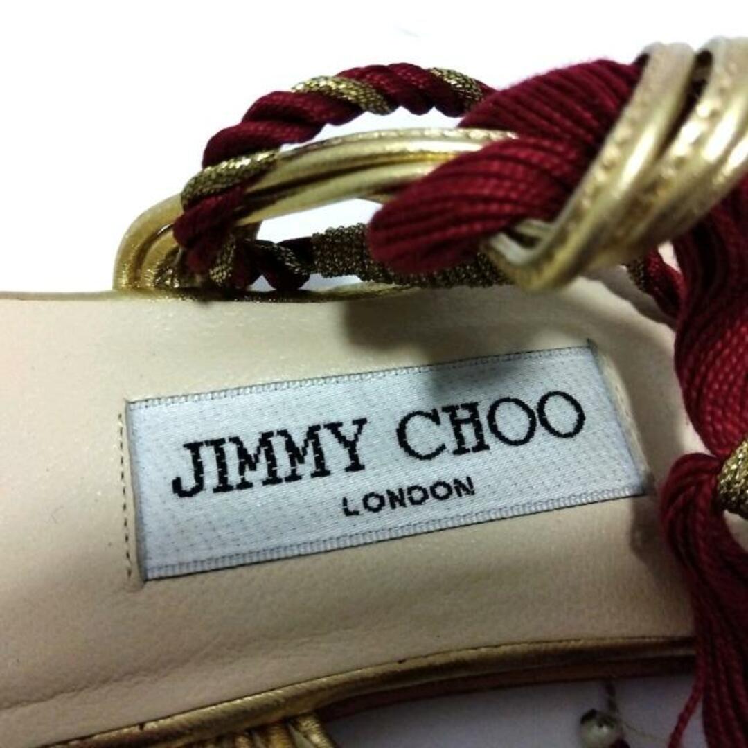 JIMMY CHOO(ジミーチュウ)のJIMMY CHOO(ジミーチュウ) ビーチサンダル 35 レディース美品  - ゴールド×レッド×マルチ ビジュー/ビーズ レザー×天然繊維 レディースの靴/シューズ(サンダル)の商品写真