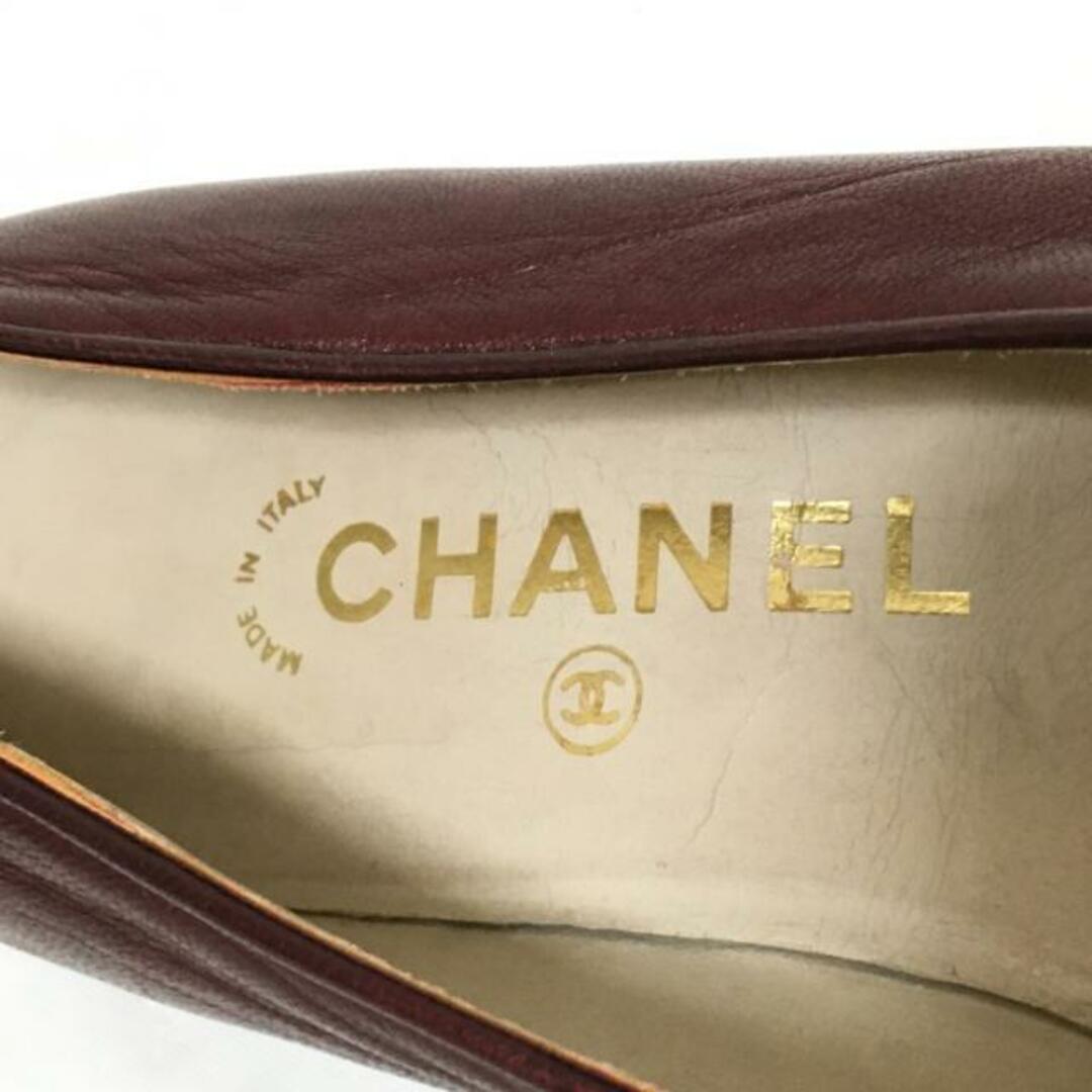 CHANEL(シャネル)のCHANEL(シャネル) フラットシューズ レディース - ボルドー×黒 レザー レディースの靴/シューズ(その他)の商品写真