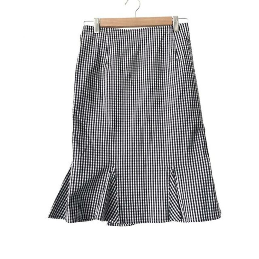 McQ(マックキュー)のMcQ(ALEXANDER McQUEEN)(マックキュー(アレキサンダーマックイーン)) ロングスカート サイズ40 M レディース - 白×黒×グレー チェック柄 レディースのスカート(ロングスカート)の商品写真