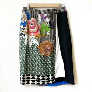 エトロ(ETRO)のETRO(エトロ) スカート サイズ42 M レディース美品  - 黒×グリーン×マルチ ひざ丈/花柄/ドット柄 レーヨン(その他)