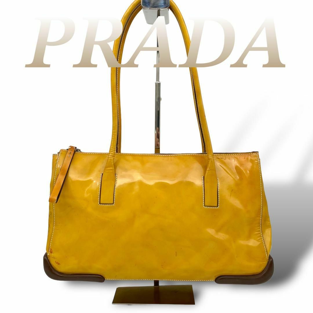 PRADA(プラダ)のプラダ ハンドバッグ 保証書付属 パテントレザー エナメル イエロー 60515 レディースのバッグ(ハンドバッグ)の商品写真