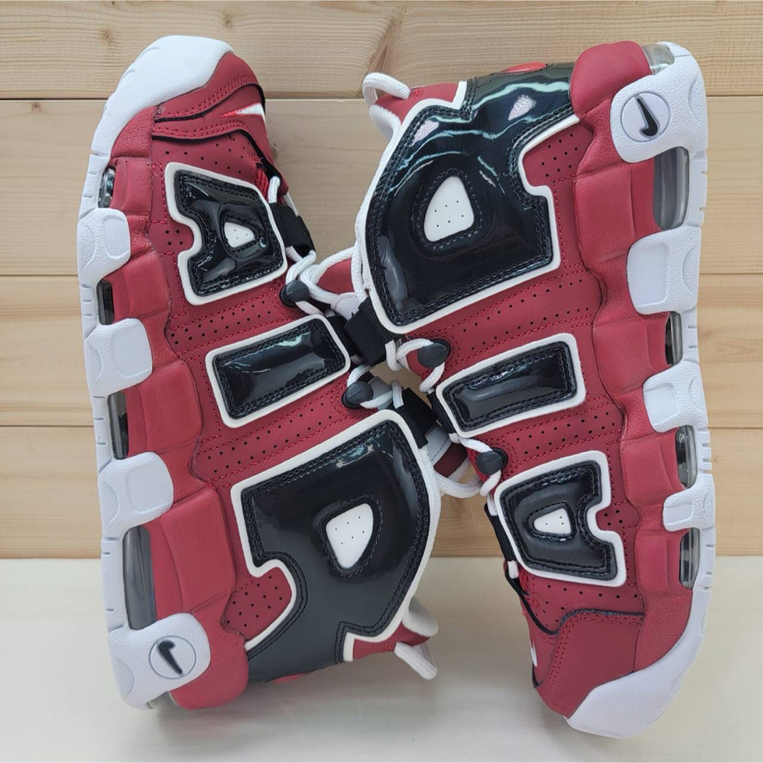 NIKE(ナイキ)のナイキ エア モア アップテンポ ’96 "赤/白/黒" 27.5cm メンズの靴/シューズ(スニーカー)の商品写真