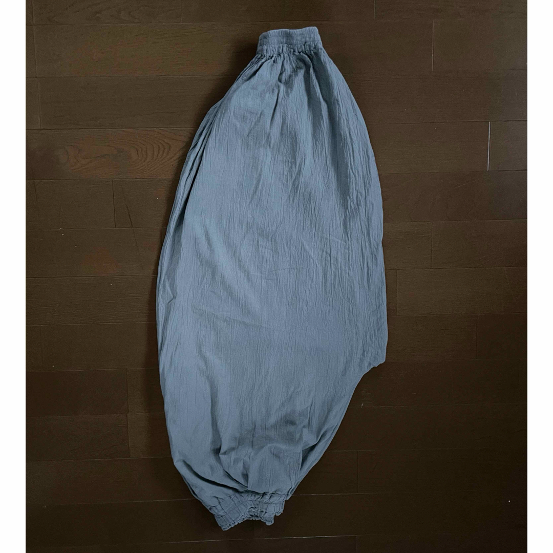 ヂェン先生の日常着　薄地　バルーンパンツ　薄墨色 レディースのパンツ(カジュアルパンツ)の商品写真