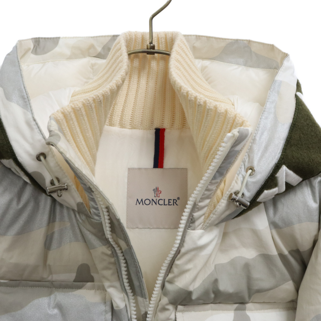 MONCLER(モンクレール)のMONCLER モンクレール GRANERO カモフラ柄ダウンジャケット ホワイト 2 F20911A59000 メンズのジャケット/アウター(ダウンジャケット)の商品写真