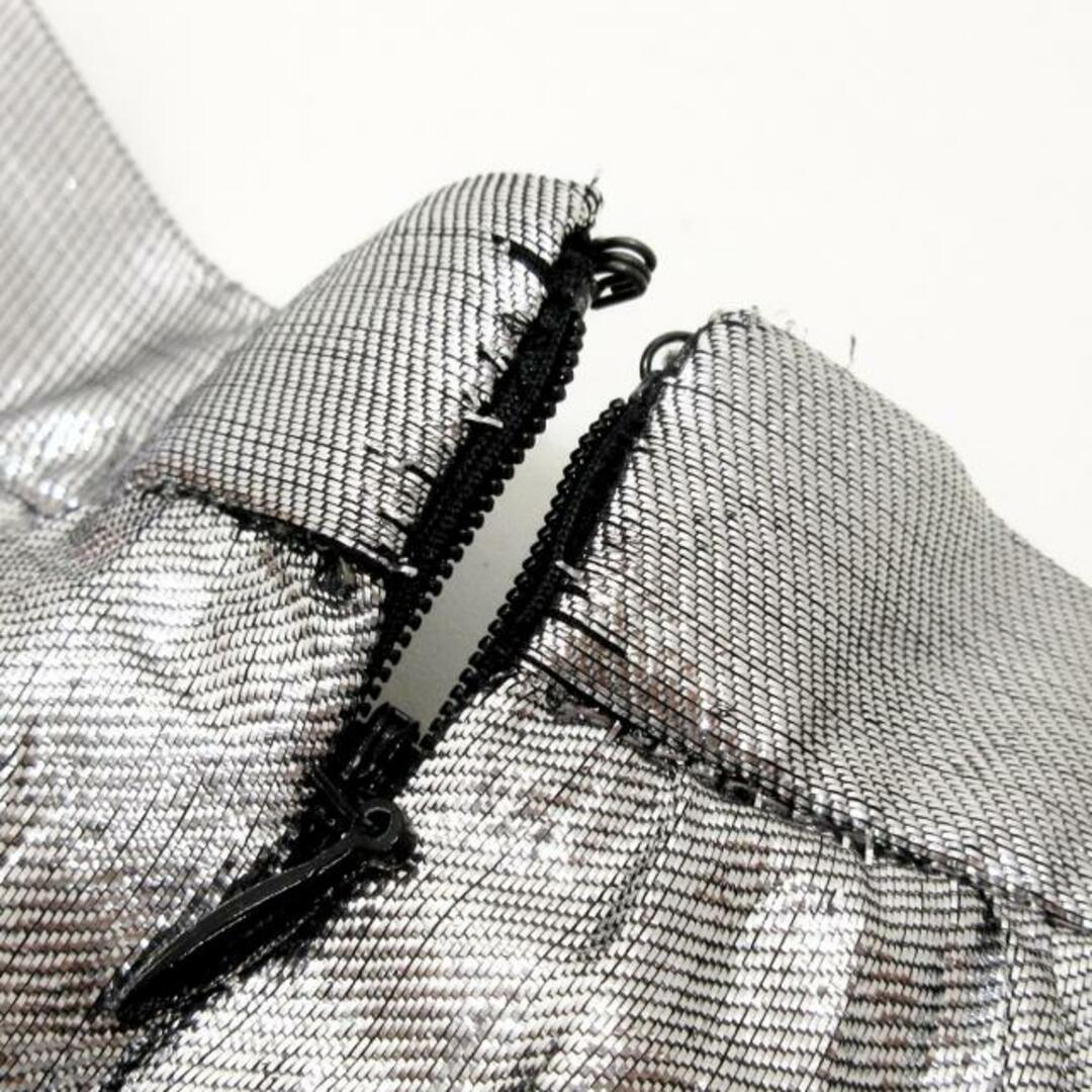 celine(セリーヌ)のCELINE(セリーヌ) ロングスカート サイズ36 S レディース - 2J369851O シルバー プリーツ/エディ期/裏地シルク100％/ レーヨン、金属繊維 レディースのスカート(ロングスカート)の商品写真