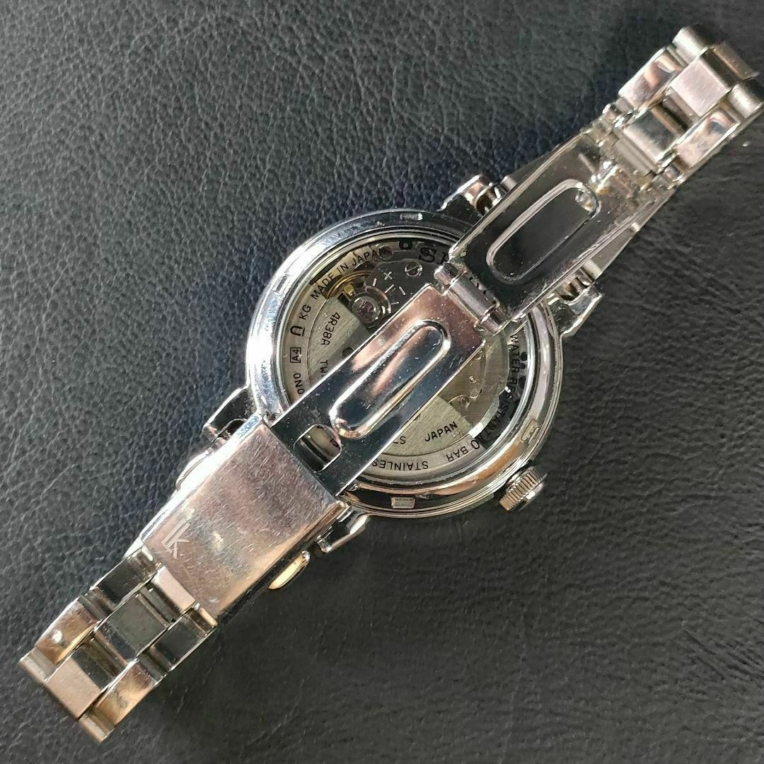 SEIKO - 極美品【稼働品】SEIKO セイコールキア 4R38 ホワイト SEIKO - 極美品【稼働品】SEIKO セイコールキア 4R38 ホワイト