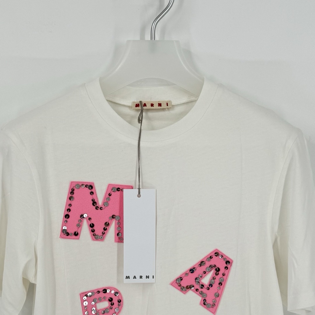 Marni(マルニ)の新品　MARNI マルニ　ティーシャツ　ブランド　ピンク　スパンコール　ホワイト レディースのトップス(カットソー(半袖/袖なし))の商品写真