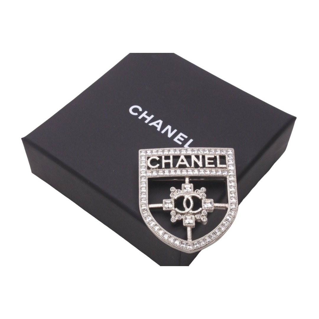 CHANEL(シャネル)の極美品 CHANEL シャネル ヴィンテージ ブローチ ココマーク ラインストーン B16V ココマーク 中古 63817 レディースのアクセサリー(ブローチ/コサージュ)の商品写真