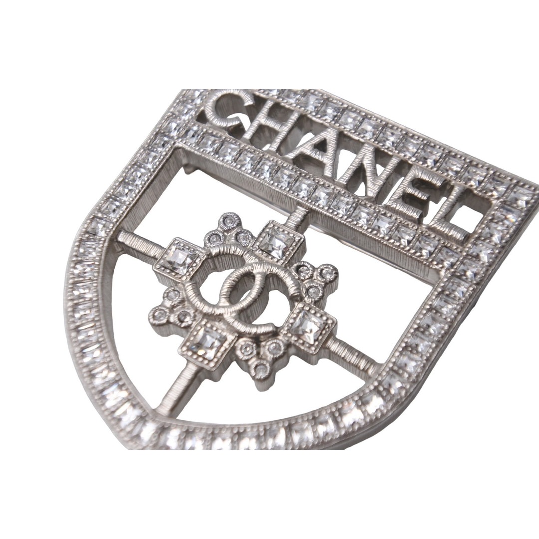 CHANEL(シャネル)の極美品 CHANEL シャネル ヴィンテージ ブローチ ココマーク ラインストーン B16V ココマーク 中古 63817 レディースのアクセサリー(ブローチ/コサージュ)の商品写真