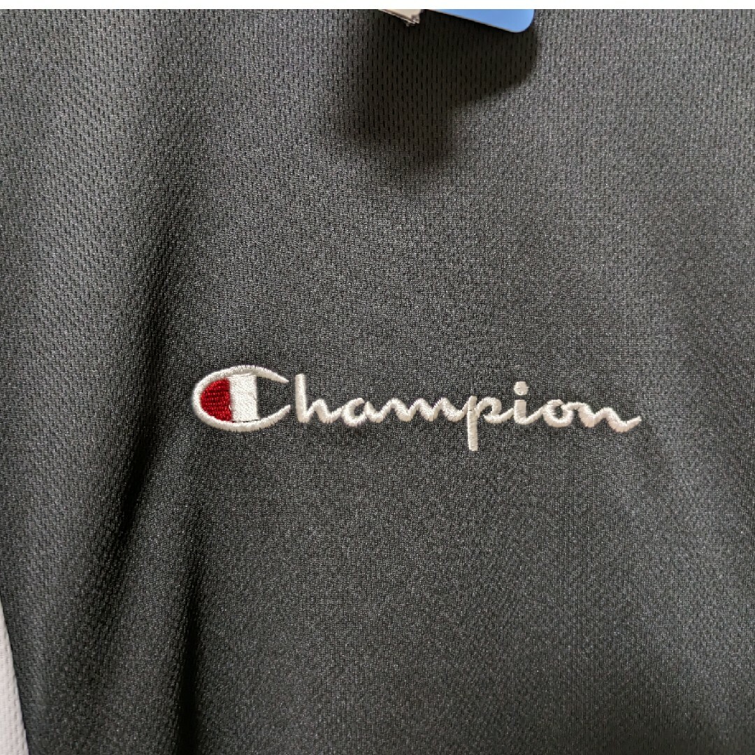 Champion(チャンピオン)の新品タグ付き　チャンピオン　ロゴ　 ドライ　Tシャツ（140） キッズ/ベビー/マタニティのキッズ服男の子用(90cm~)(Tシャツ/カットソー)の商品写真