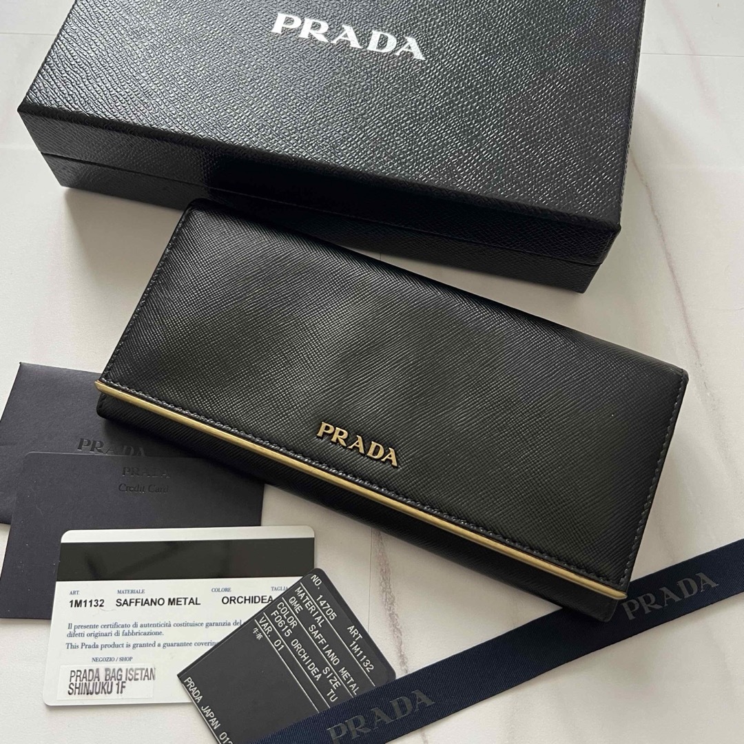 PRADA(プラダ)の31 限定価格 PRADA プラダ 2つ折り 長財布 レディースのファッション小物(財布)の商品写真