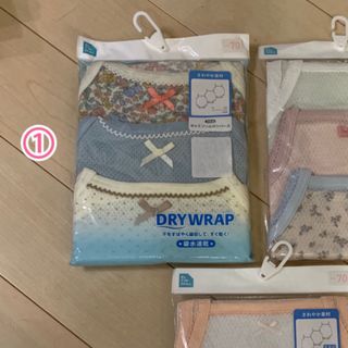 ① 番専用　新品　ベビー肌着　夏用　70 ロンパース  女の子　一袋　1セット(肌着/下着)