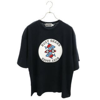 アベイシングエイプ(A BATHING APE)のA BATHING APE アベイシングエイプ BUSY SHARK シャーク 両面ビッグロゴプリント 半袖Tシャツ ブラック 001CSI301008M(Tシャツ/カットソー(半袖/袖なし))