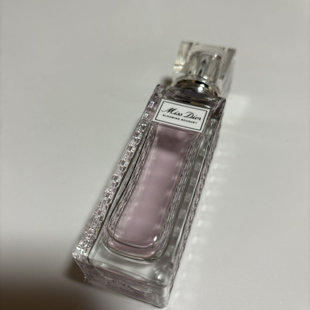 Dior(ディオール)のミス ディオール ブルーミング ブーケ ローラー パール　20ml コスメ/美容の香水(香水(女性用))の商品写真