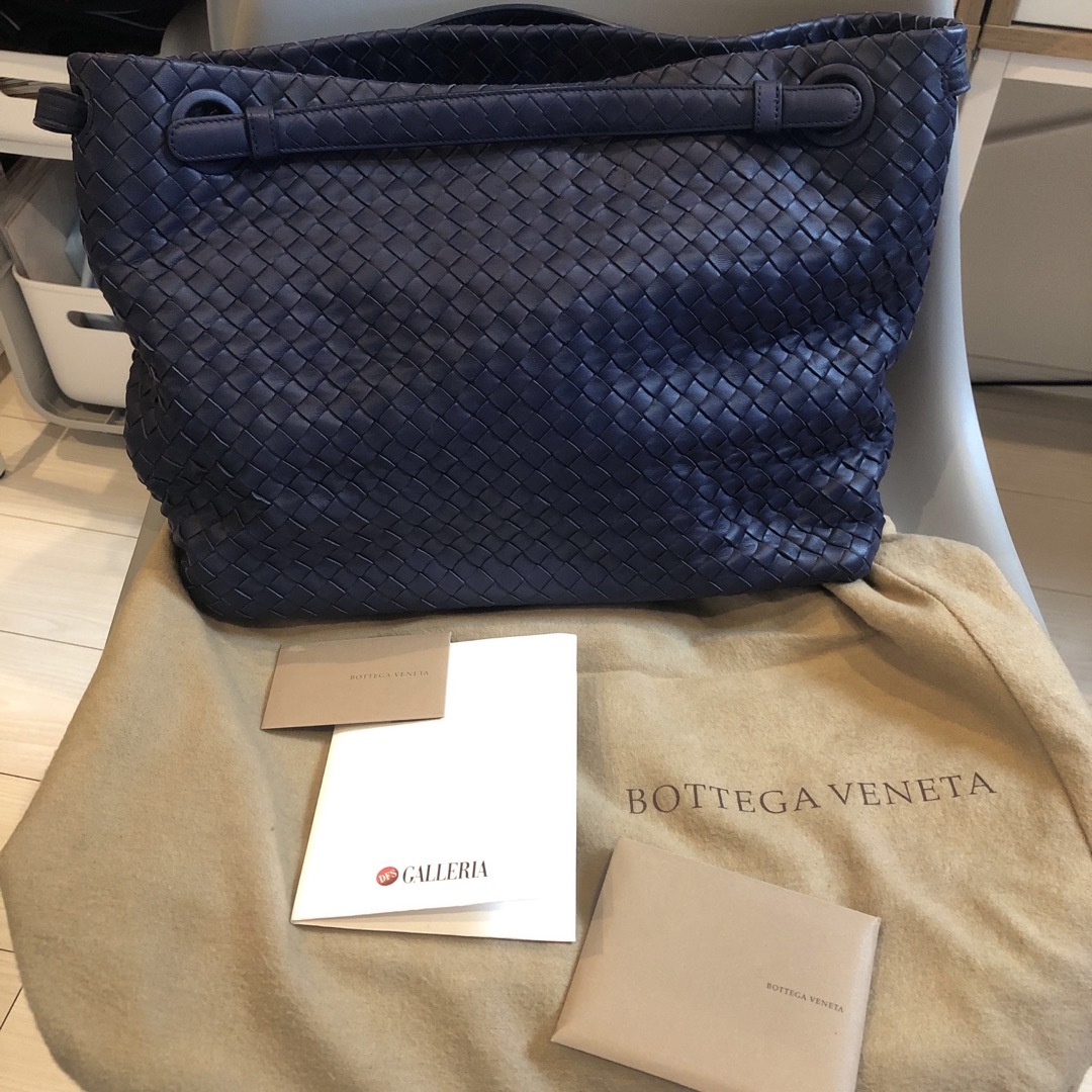 Bottega Veneta(ボッテガヴェネタ)のBOTTEGA VENETA レディースのバッグ(ハンドバッグ)の商品写真