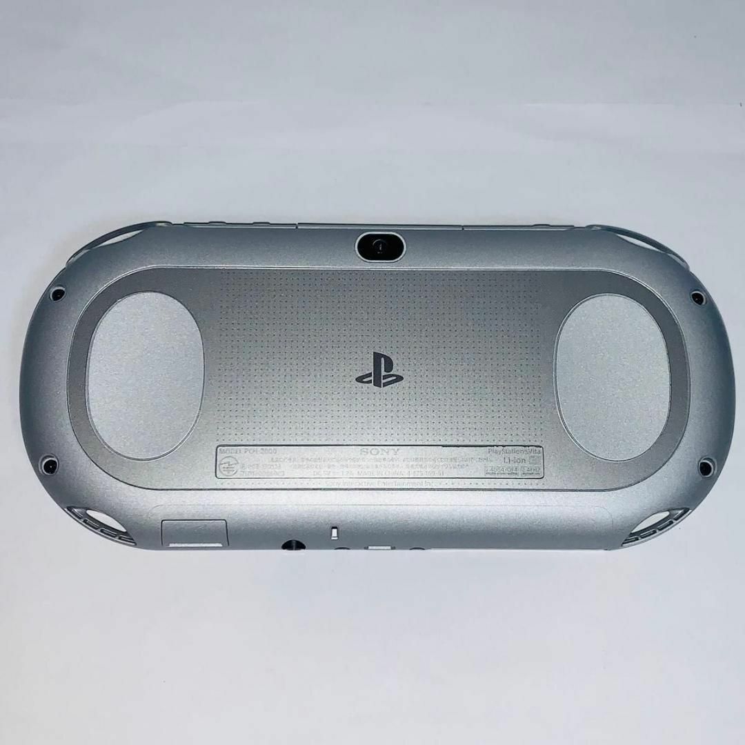 美品【238】 PS Vita Wi-Fiモデル シルバー エンタメ/ホビーのゲームソフト/ゲーム機本体(携帯用ゲーム機本体)の商品写真