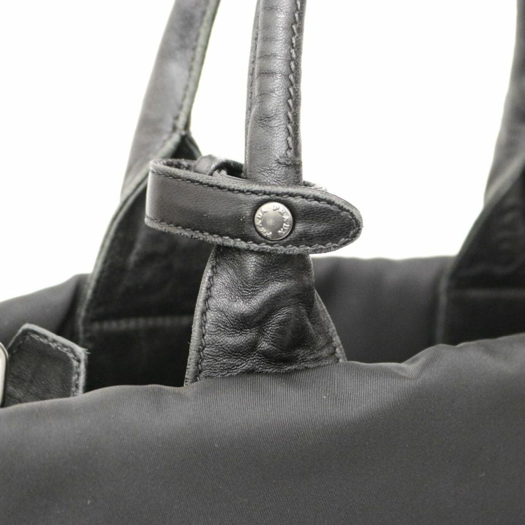 PRADA(プラダ)のプラダ ボンバー ショルダーバッグ マザーズバッグ 2way ナイロン ネイビー レディースのバッグ(ハンドバッグ)の商品写真