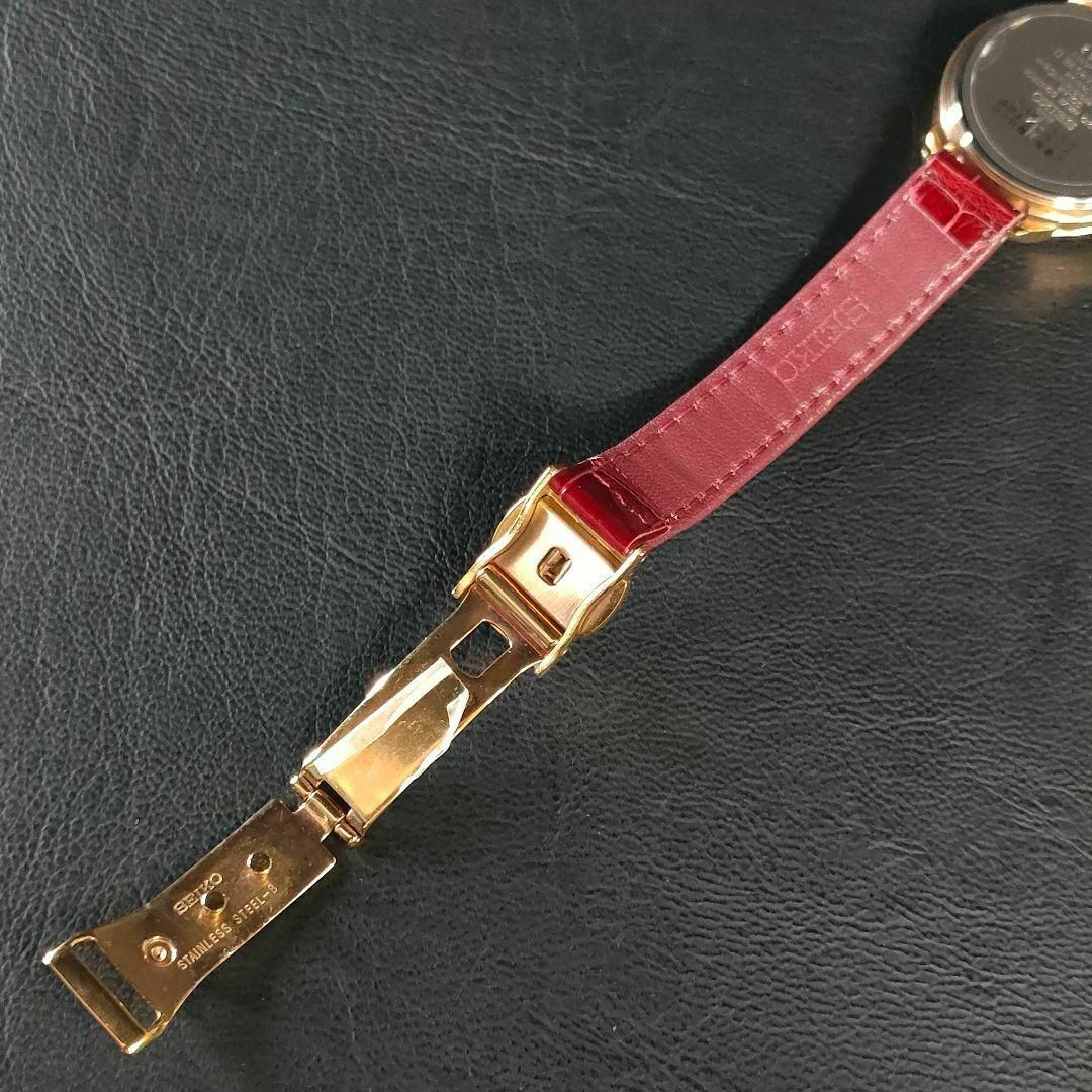 SEIKO(セイコー)の極美品【稼働品】SEIKO　セイコールキア　ゴールド　シルバー　レッド　ソーラー レディースのファッション小物(腕時計)の商品写真