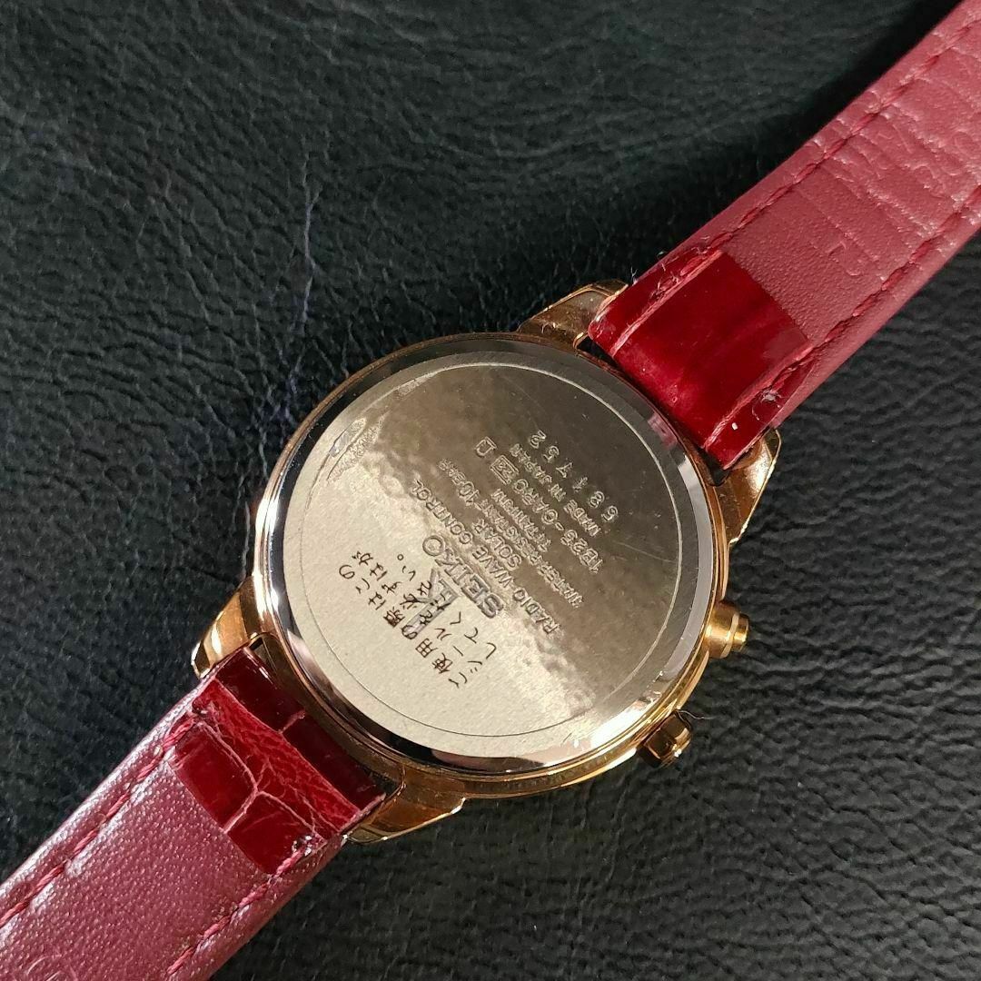 SEIKO(セイコー)の極美品【稼働品】SEIKO　セイコールキア　ゴールド　シルバー　レッド　ソーラー レディースのファッション小物(腕時計)の商品写真