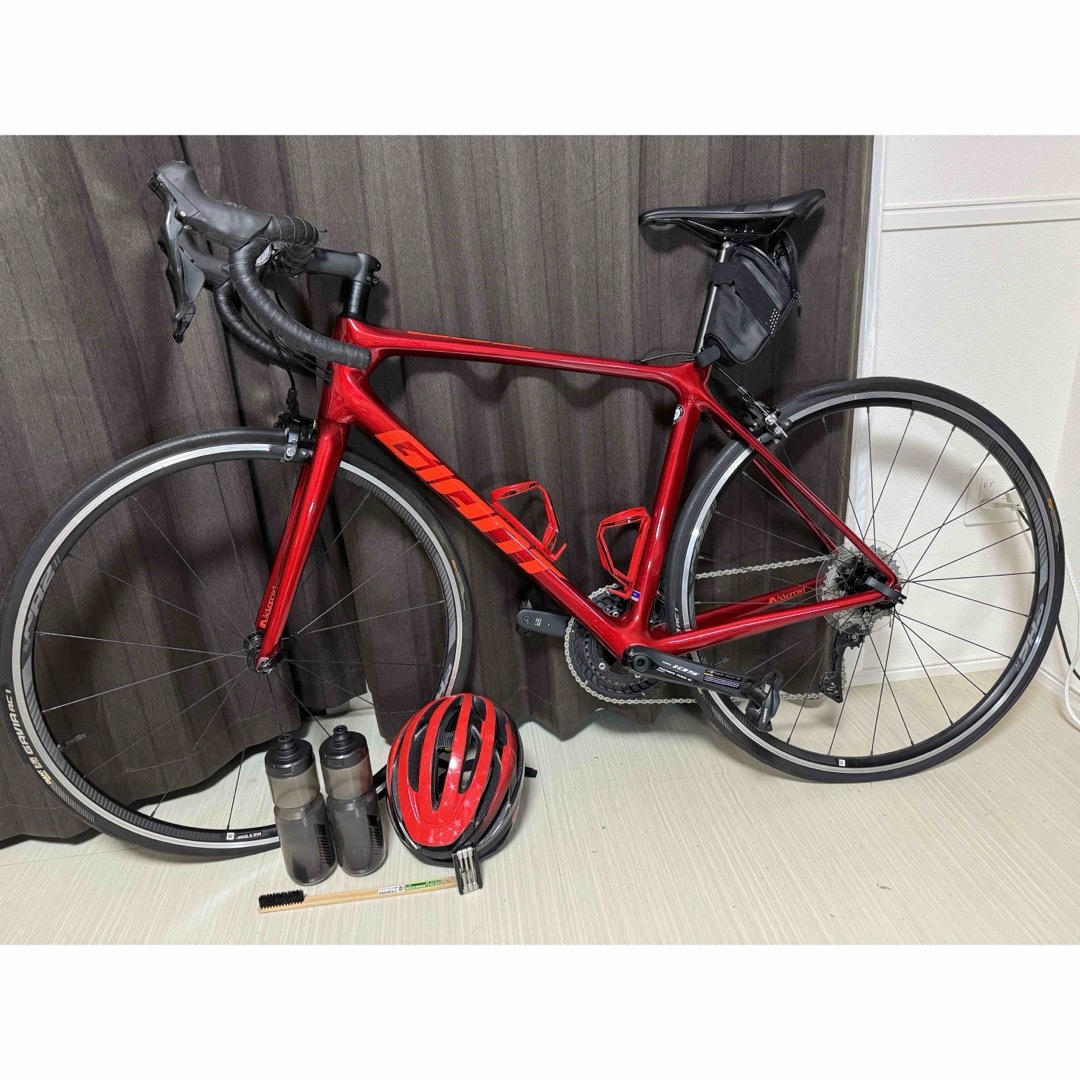 Giant(ジャイアント)の超コスパ！！TCR ADVANCED 2 KOM 2020年モデル スポーツ/アウトドアの自転車(自転車本体)の商品写真