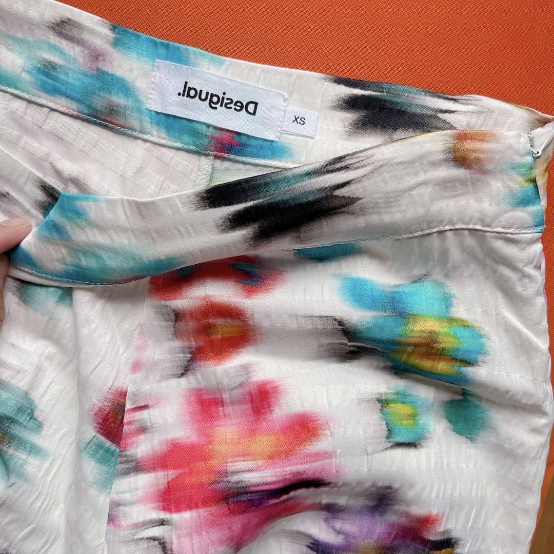 DESIGUAL(デシグアル)の【美品♡】Desigual PANT＿DANIELA 1000 マキシ花柄パンツ レディースのパンツ(カジュアルパンツ)の商品写真