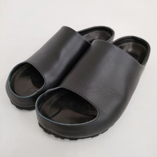 PETROSOLAUM 81135-PO Wrap 1 Piece Sandal 定価61600円 サイズ37 レザー サンダル 24SS ブラック レディース ペテロオラウム【中古】4-0503S♪(サンダル)