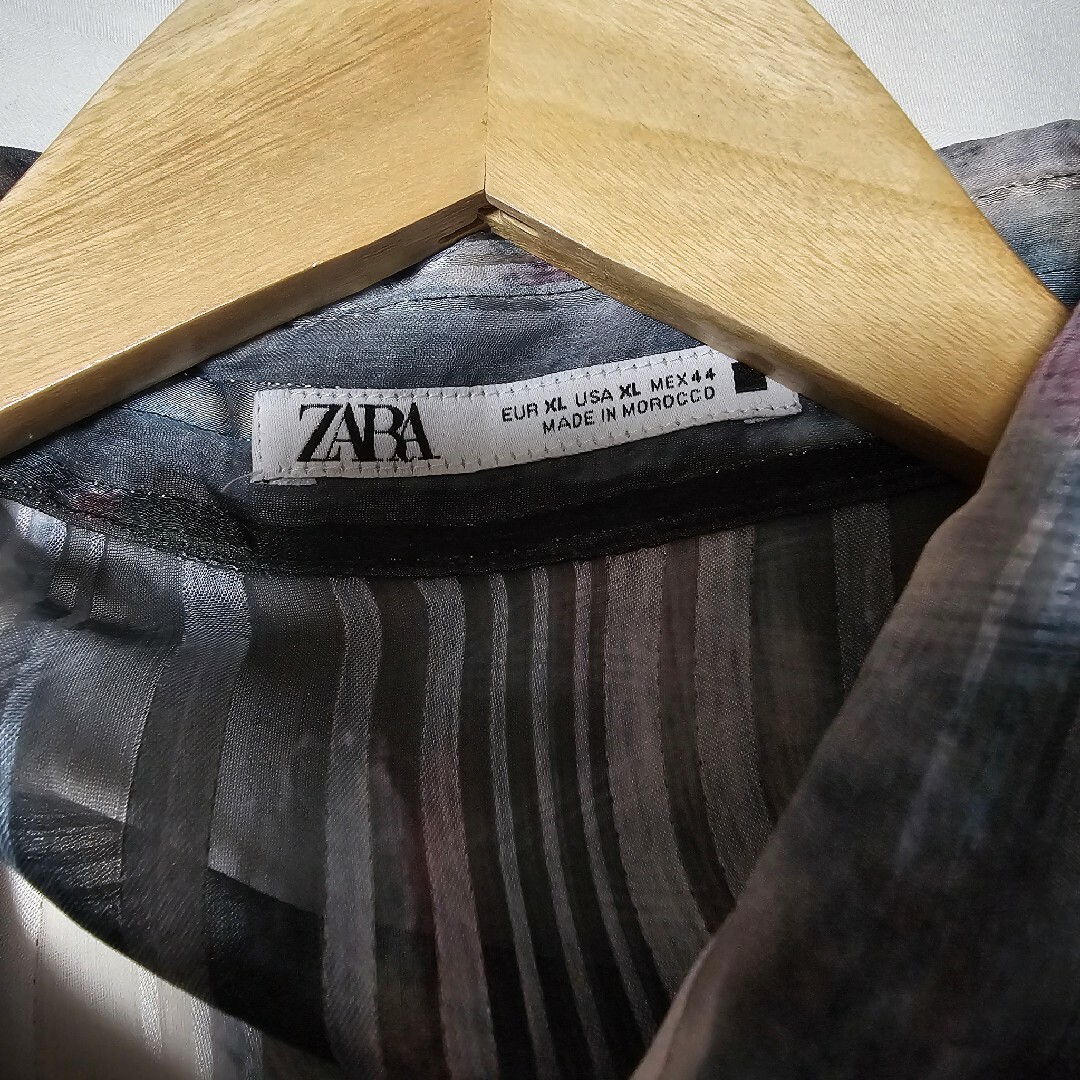 ZARA(ザラ)のザラ メンズ シャイニー ドレス パンツ XL メンズのトップス(シャツ)の商品写真