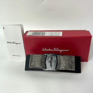 サルヴァトーレフェラガモ(Salvatore Ferragamo)の【美品・箱付】サルヴァトーレフェラガモ　ヴァラ　スワロフスキー　バレッタ　髪留め(その他)