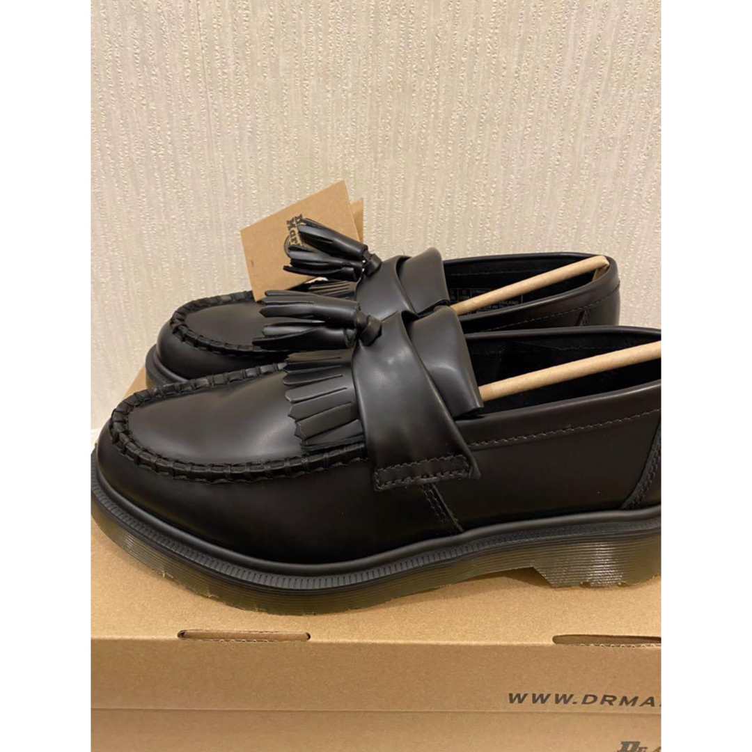 Dr.Martens(ドクターマーチン)のドクターマーチン　エイドリアン　スムースレザー  タッセルローファー　ブラック レディースの靴/シューズ(ローファー/革靴)の商品写真