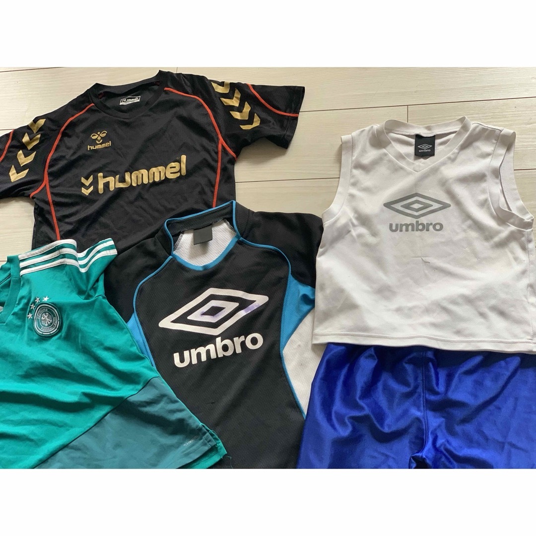 UMBRO(アンブロ)のアンブロなどサッカーキッズ スポーツ/アウトドアのサッカー/フットサル(ウェア)の商品写真