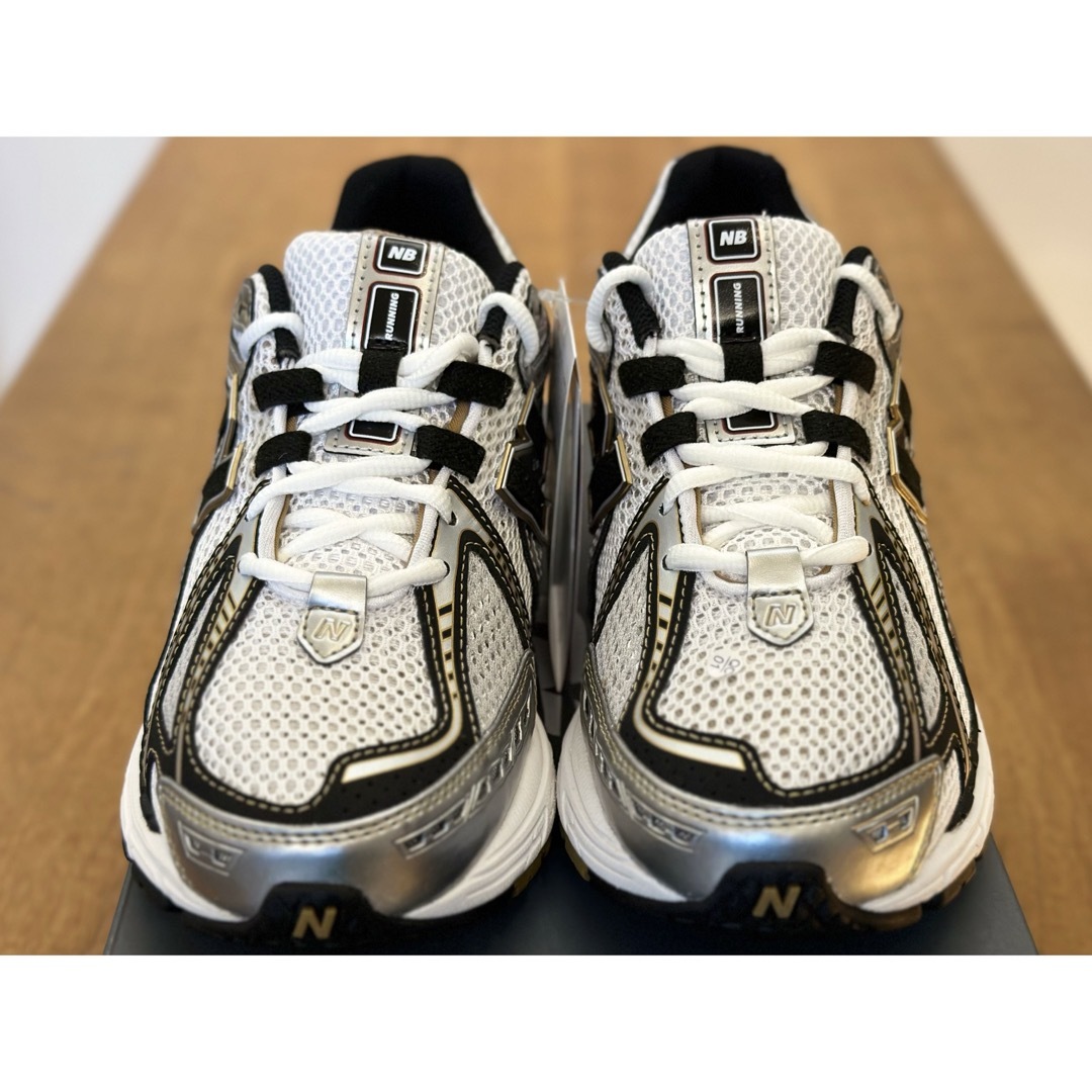 New Balance(ニューバランス)の人気モデル！New Balance M1906RA 27.5㎝ ニューバランス メンズの靴/シューズ(スニーカー)の商品写真