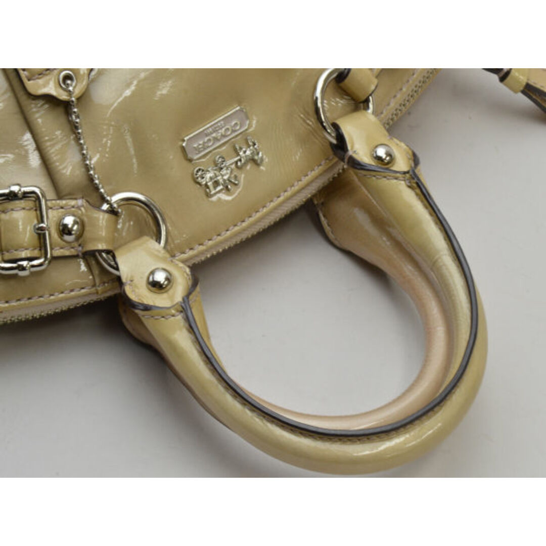 COACH(コーチ)のコーチ COACH エナメル/パテント ハンド/トートバッグ ベージュ レディース u_s F-B6401 レディースのバッグ(トートバッグ)の商品写真