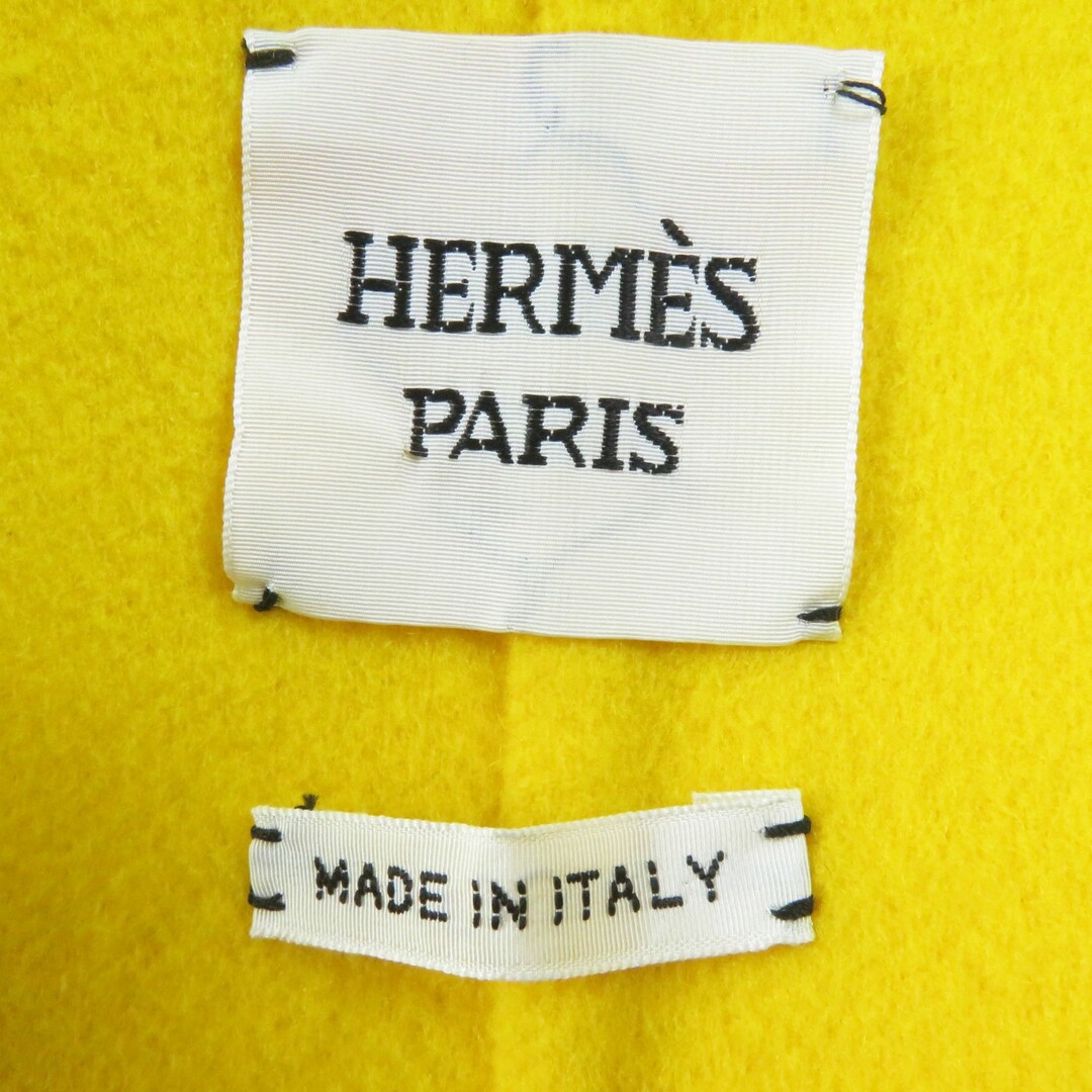 Hermes(エルメス)の良品◎HERMES エルメス 2021年製 カシミヤ100％ セリエボタン付き ベルテッドコート イエロー 36 ハンガー・ガーメント付き イタリア製 正規品 レディース レディースのジャケット/アウター(その他)の商品写真