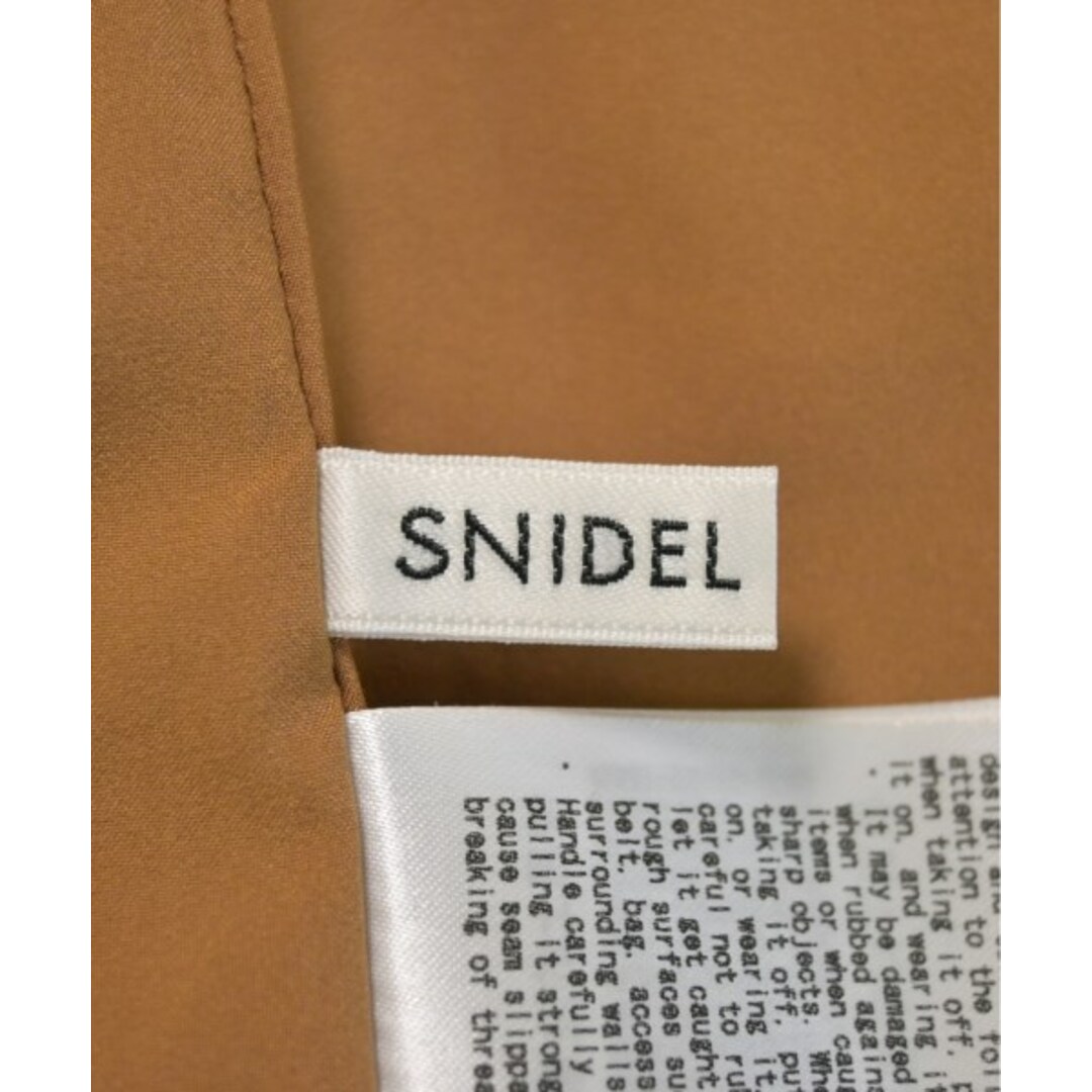 SNIDEL(スナイデル)のSNIDEL スナイデル ロング・マキシ丈スカート 1(M位) 茶x白(花柄) 【古着】【中古】 レディースのスカート(ロングスカート)の商品写真