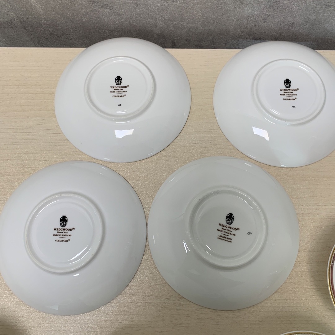 WEDGWOOD(ウェッジウッド)のウェッジウッド WEDGWOOD カップ&ソーサー  4客セット インテリア/住まい/日用品のキッチン/食器(グラス/カップ)の商品写真