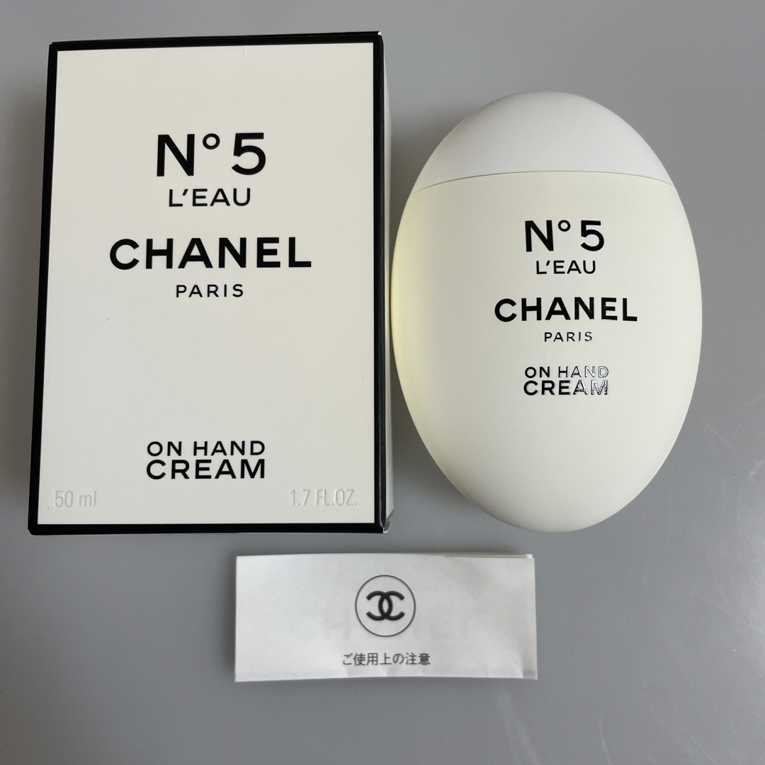 CHANEL(シャネル)の新品CHANEL No.5 ロー ハンドクリーム 50ml コスメ/美容のボディケア(ハンドクリーム)の商品写真