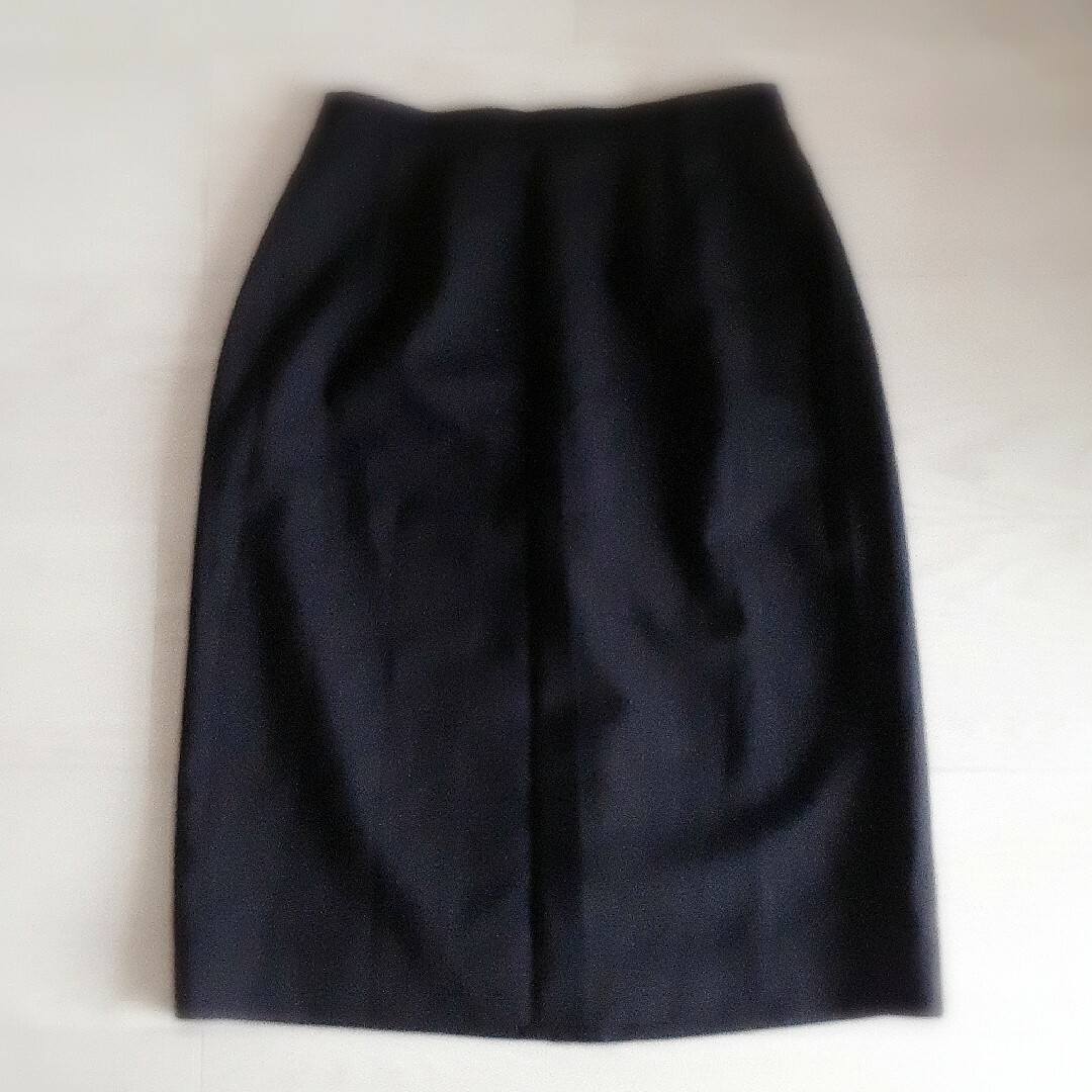 【新品未使用】　美品　パシュレイ　スカート　スリット　ブラック　黒色 レディースのスカート(ひざ丈スカート)の商品写真