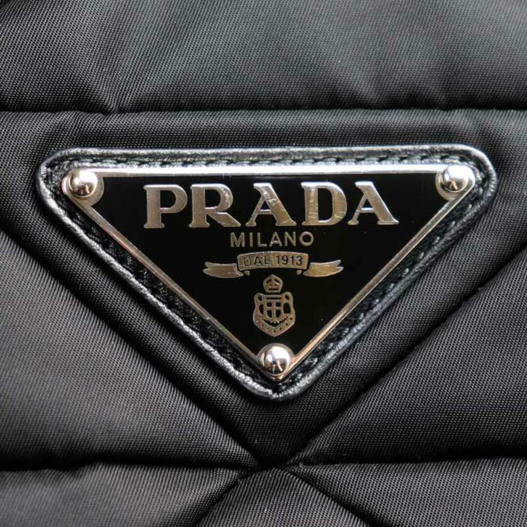 PRADA(プラダ)のPRADA プラダ Re-Nylon ミディアム パデッド  2Wayショルダーバッグ ブラック 1BG435 2DJN F0002【中古】 レディースのバッグ(ハンドバッグ)の商品写真